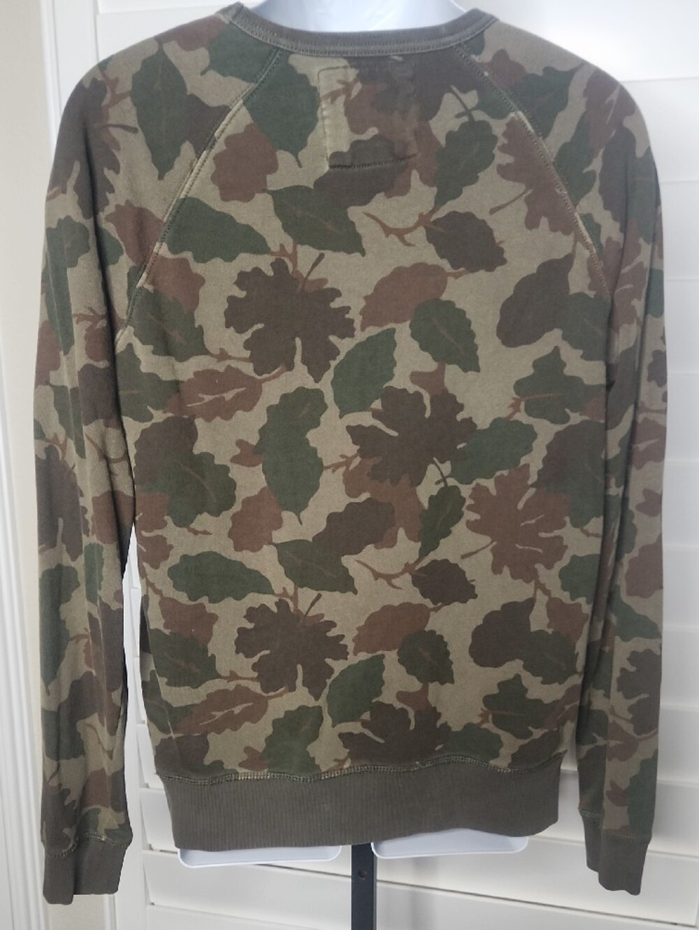 H&M Sweatshirt - Picture 3 of 4